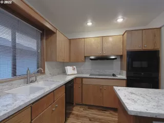 Photo #6: 22346598 Listing