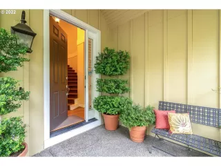 Photo #2: 22346905 Listing