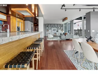 Photo #1: 22347884 Listing