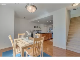 Photo #3: 22348674 Listing