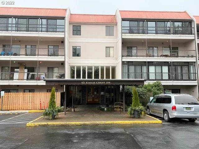 MLS: 22349034 Condo For Sale