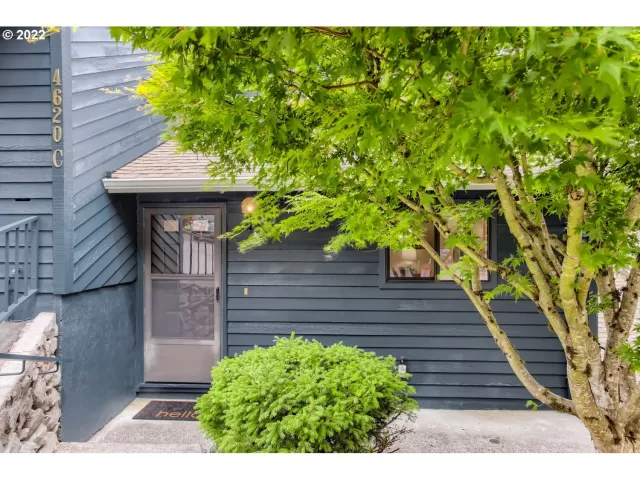 MLS: 22349085 Condo For Sale