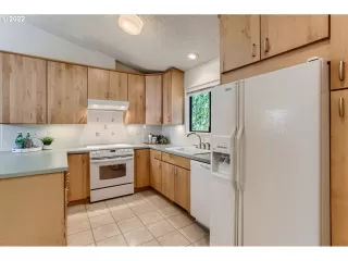 Photo #2: 22349085 Listing