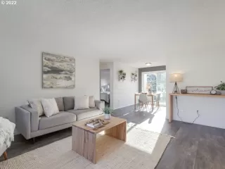 Photo #4: 22349301 Listing