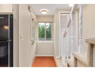 Photo #4: 22349303 Listing 