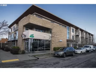 Click for more information on MLS # 22349457 : 3525 NE 50TH AVE 308 More Details about MLS # 22349457 : 3525 NE 50TH AVE 308