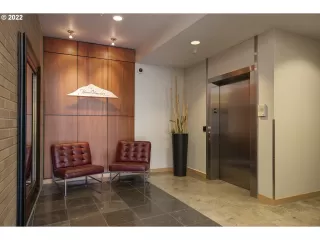 Photo #4: 22349457 Listing