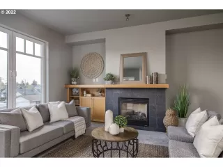 Photo #6: 22349457 Listing