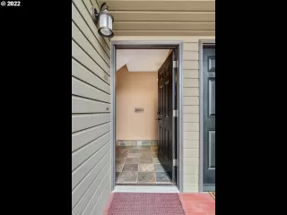 Photo #4: 22349561 Listing 