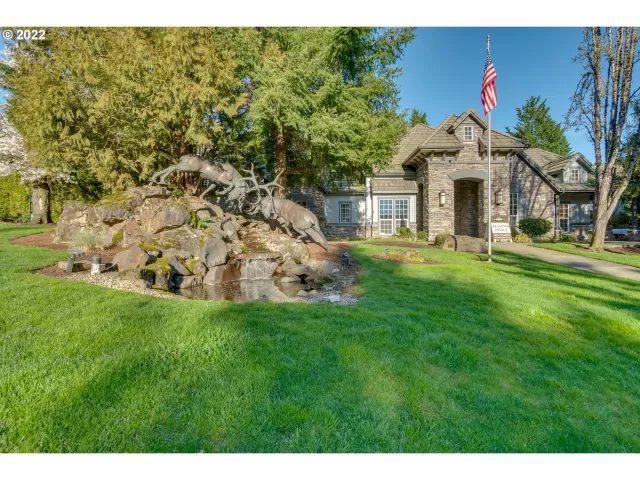 MLS: 22350164 Condo For Sale