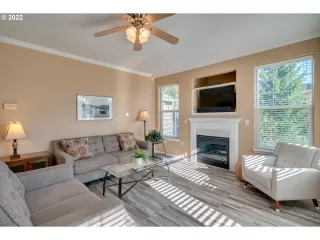 Photo #6: 22350164 Listing