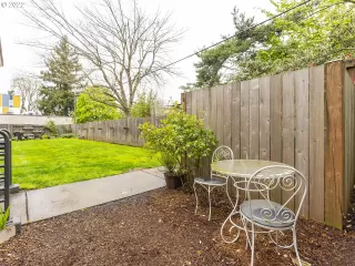 Photo #6: 22350225 Listing