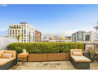 Photo #4: 22351521 Listing