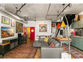 Photo #6: 22351521 Listing