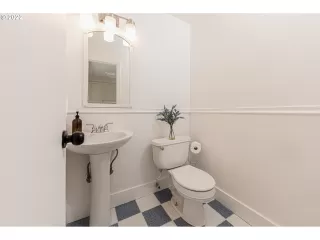 Photo #4: 22351667 Listing