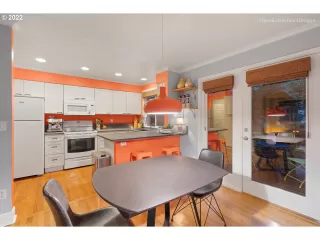 Photo #5: 22352737 Listing