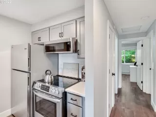 Photo #2: 22352829 Listing