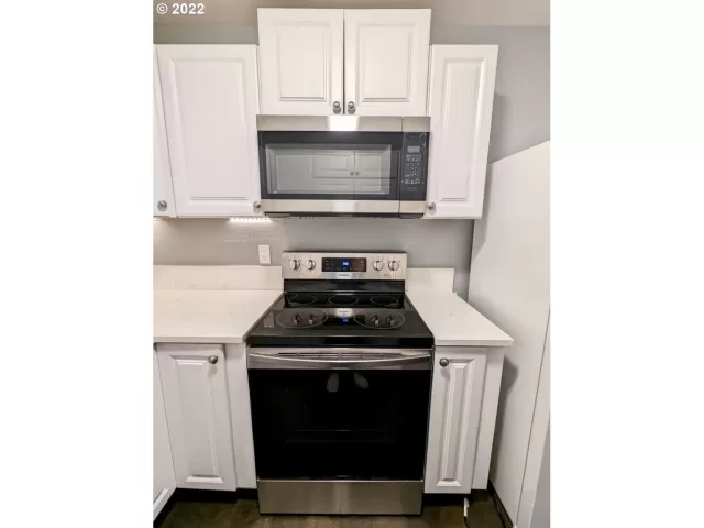 MLS: 22352902 Condo For Sale