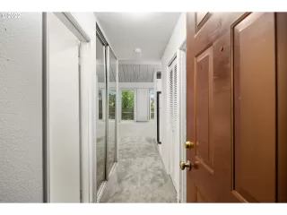 Photo #2: 22353267 Listing