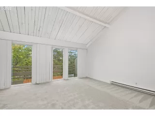 Photo #4: 22353267 Listing