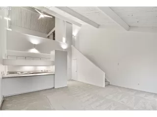 Photo #6: 22353267 Listing