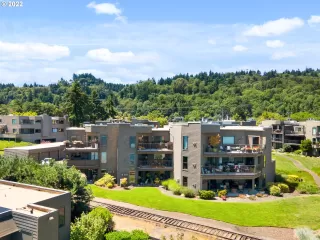 Photo #1: 22353448 Listing