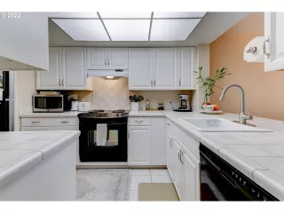 Photo #2: 22353647 Listing