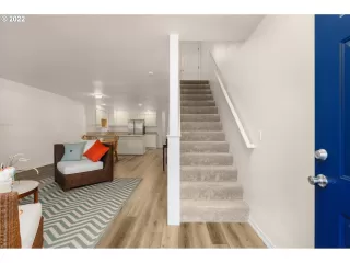 Photo #3: 22355079 Listing