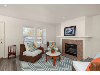 Photo #5: 22355079 Listing