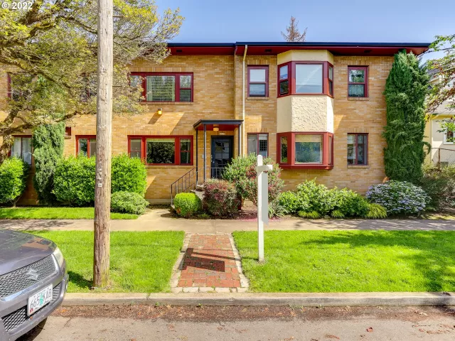 MLS: 22356142 Condo For Sale