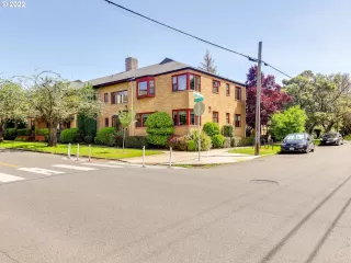 Photo #1: 22356142 Listing