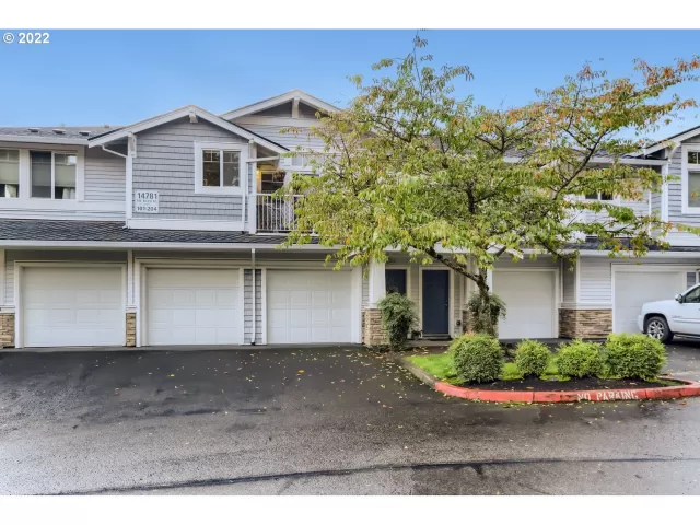 MLS: 22357012 Condo For Sale