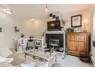 Photo #6: 22357012 Listing