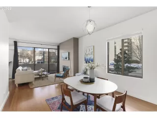 Photo #1: 22357347 Listing