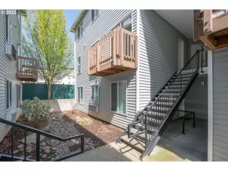 Photo #1: 22357815 Listing