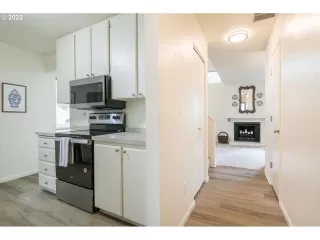 Photo #5: 22358070 Listing 