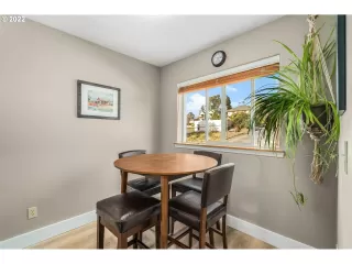 Photo #2: 22358172 Listing
