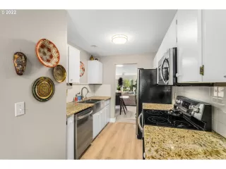 Photo #3: 22358172 Listing