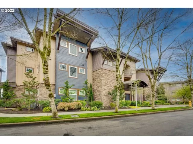 MLS: 22358425 Condo For Sale