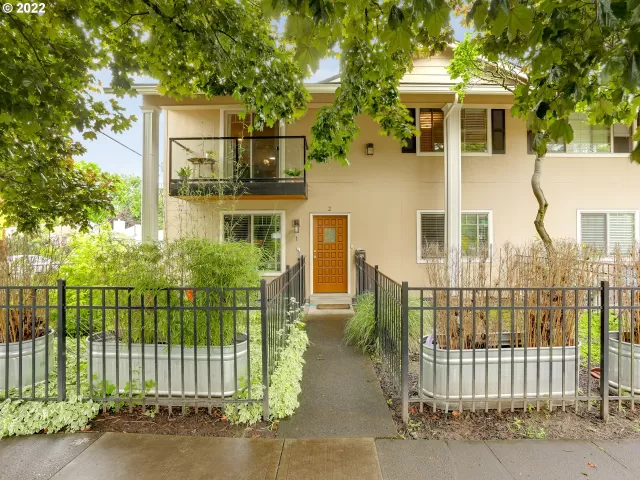 MLS: 22358830 Condo For Sale