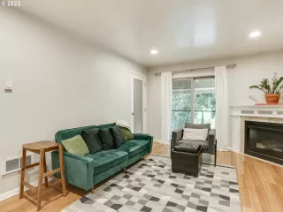 Photo #4: 22358830 Listing 