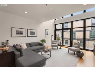 Photo #2: 22359543 Listing 