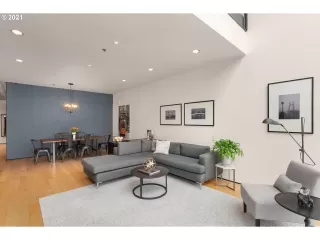 Photo #4: 22359543 Listing 