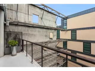 Photo #5: 22359543 Listing 