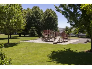 Photo #5: 22359623 Listing 