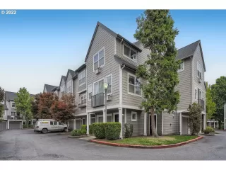 Photo #2: 22360449 Listing 