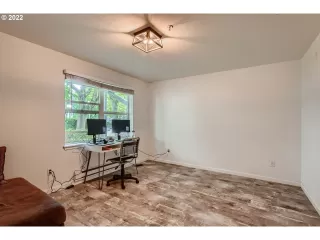 Photo #6: 22360449 Listing 