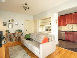 Photo #2: 22360503 Listing 