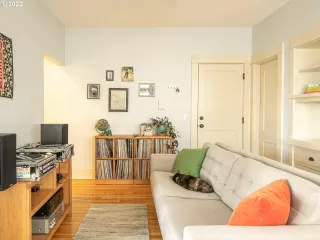 Photo #4: 22360503 Listing 