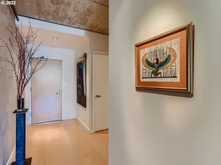 Photo #1: 22360585 Listing